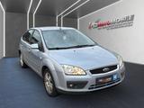 Ford Focus Lim. Ghia+SCHIEBEDACH+AHK+KLIMA - Ford Focus aus 2004: Ghia