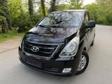 Hyundai H-1 Travel Family+ Automatik 1.Hand - Hyundai H-1 Starex mit Schiebetür