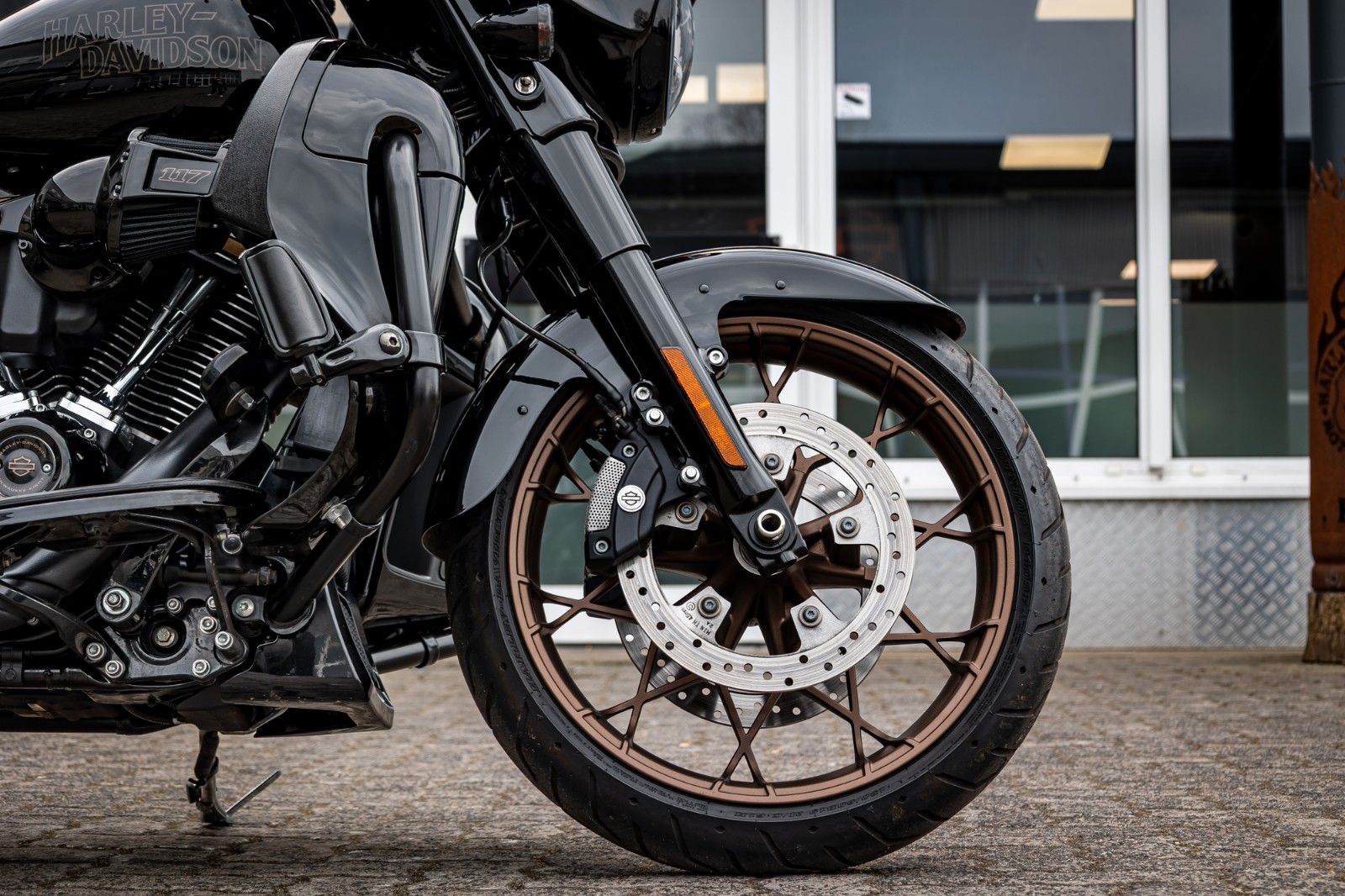 Fahrzeugabbildung Harley-Davidson FLHXST STREET GLIDE ST 117 - Kesstech -