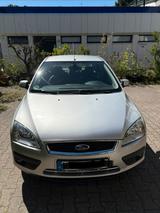 Ford Focus Ghia Automatik | 110.000 Km | G... - Ford Focus aus 2005: Ghia