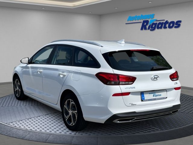 Fahrzeugabbildung Hyundai i30 cw 1.6 CRDi Mild-Hybrid Trend Autom. Navigat
