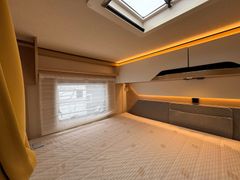 HYMER-ERIBA B MCT 550-LED-Distronic-Sat-1.Hd.Zul GG 3500 kg