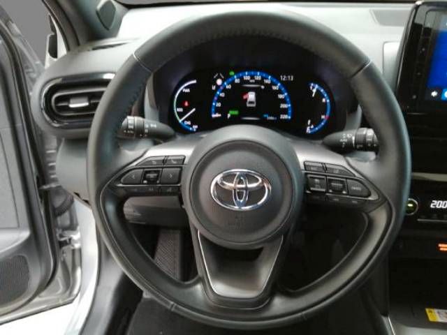 Fahrzeugabbildung Toyota Yaris Cross Hybrid