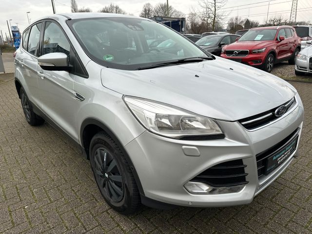 Ford Kuga Titanium/1.Hand/Navi/Sitzheizung/Garantie