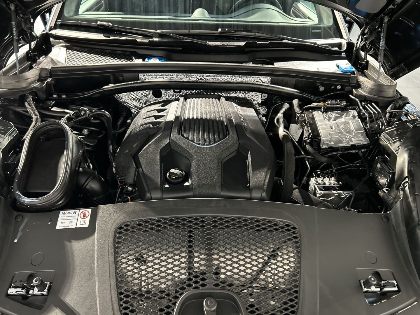 Porsche Macan Panoramadach Rückfahrkamera nur 13.950 km foto 25