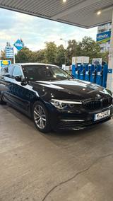 BMW 530e iPerformance HUD | Navi Prof | M-Felgen |  - BMW 530 mit Hybrid-Antrieb