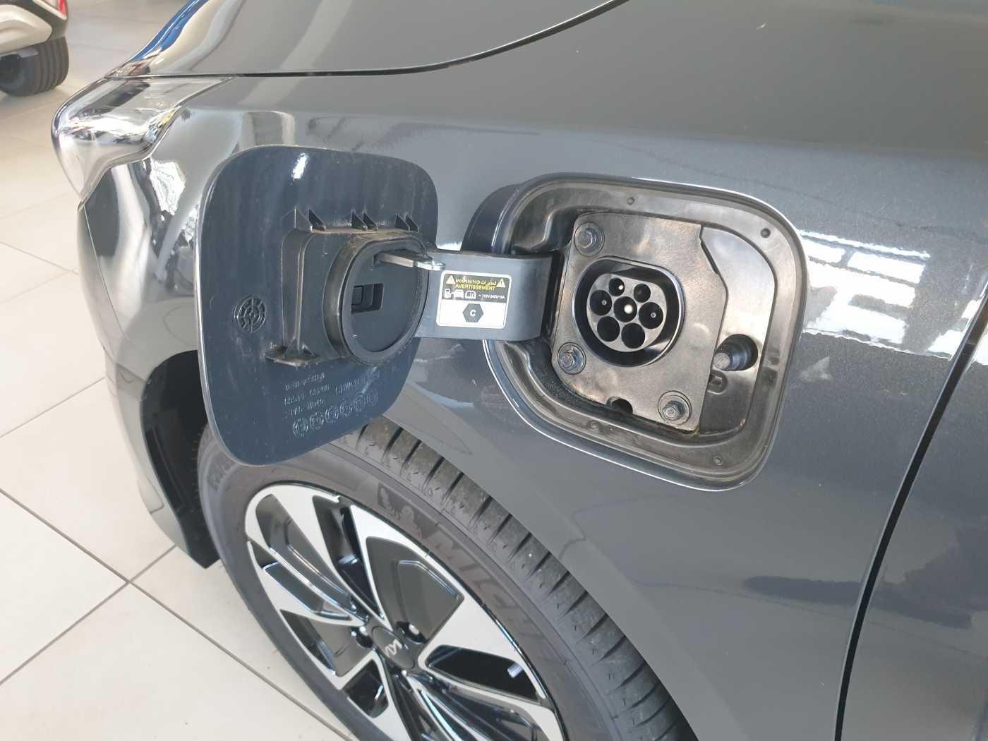 Kia CEED SW 1.6 PHEV Spirit | Navi | PDC