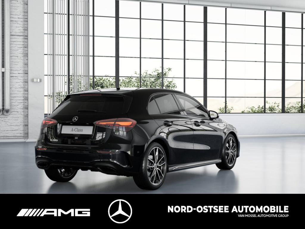 Mercedes-Benz A 200 AMG NIGHT SHZ MBUX