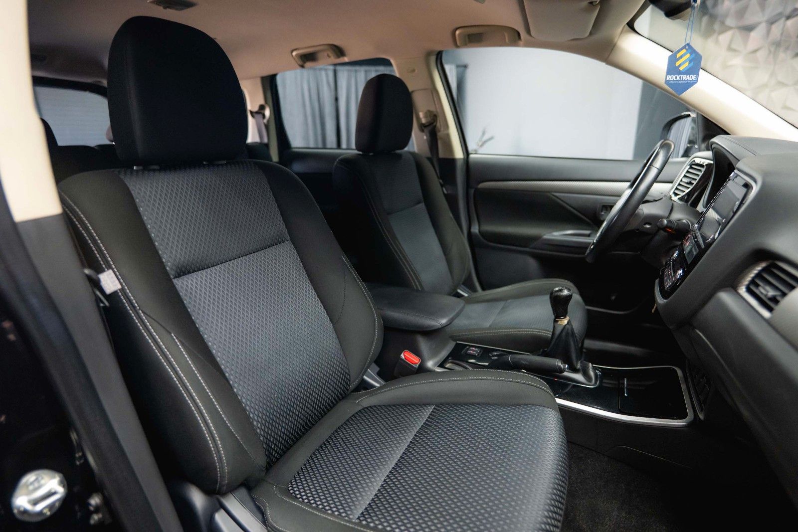 Fahrzeugabbildung Mitsubishi Outlander Edition 100 2WD | DAB | Kamera | 1Hand