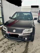 Suzuki Grand Vitara 2.4 Comfort Automatik  - Suzuki Grand Vitara: Auto