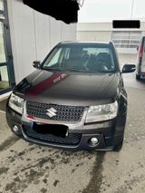 Suzuki Grand Vitara 2.4 Comfort Automatik  - Suzuki Grand Vitara mit Benzin-Antrieb: Geländewagen, Automatik