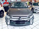 Mitsubishi Outlander TOP mit Fahrassistenzpaket 2.2 D 4WDAT - Mitsubishi Outlander 7-Sitzer