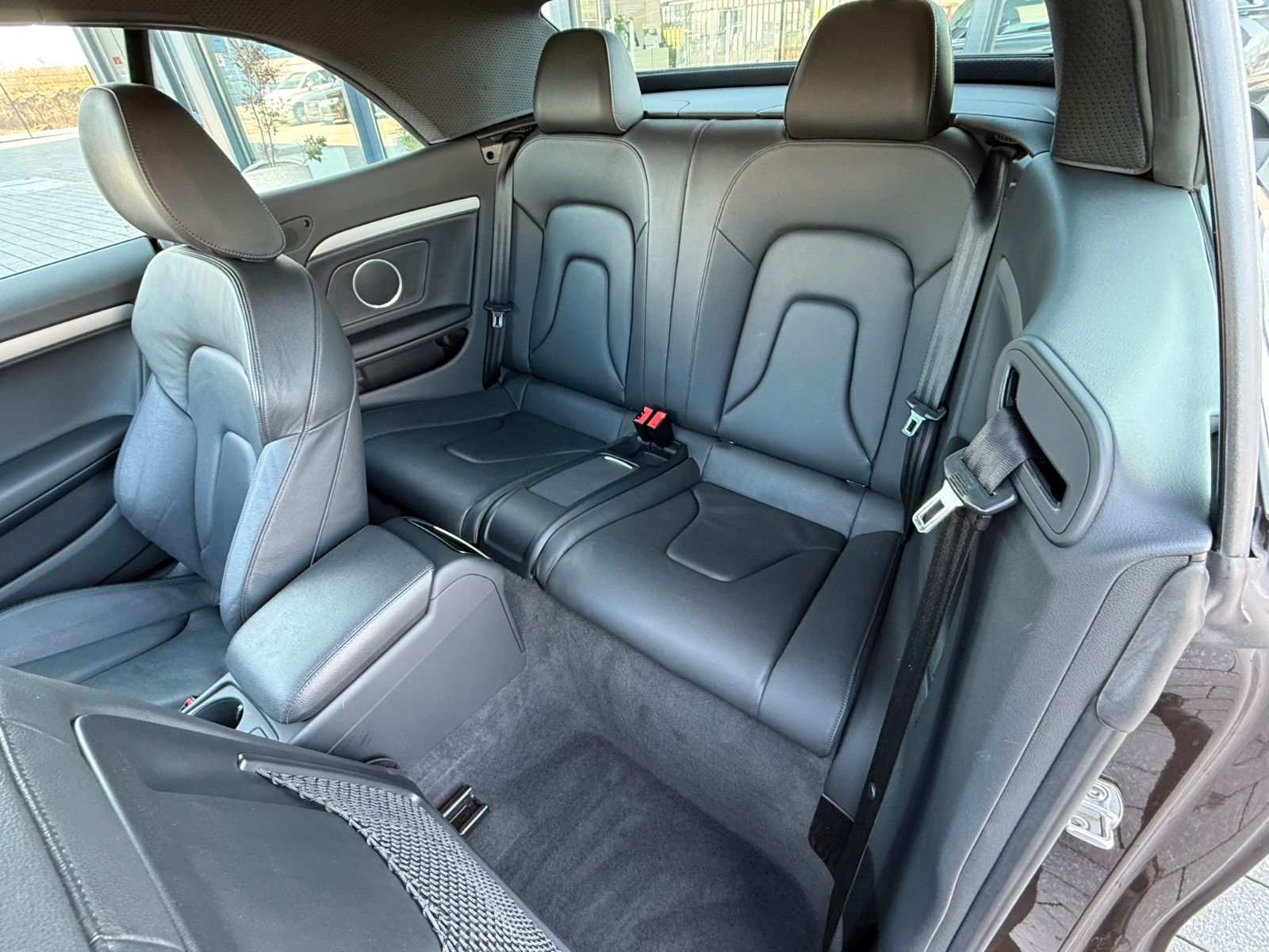 Fahrzeugabbildung Audi A5 Cabriolet 2.0 TFSI quattro S Line