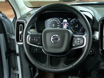 Volvo XC40 - 8