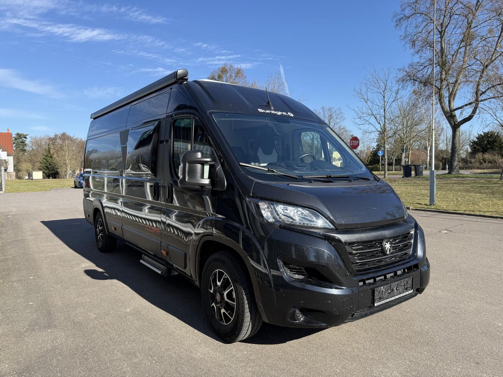 Sunlight Adventure Cliff 640  Markise+AHK+RADIO+RFK