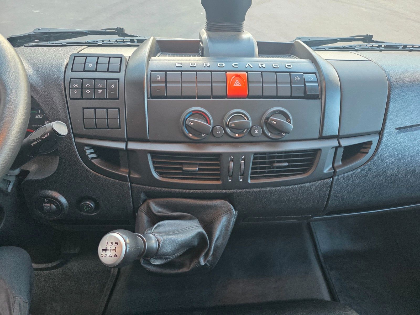 Fahrzeugabbildung Iveco Eurocargo ML75E16 LBW 1.000kg Klima Schalter