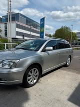 Toyota Avensis T25 - Toyota Avensis: T25