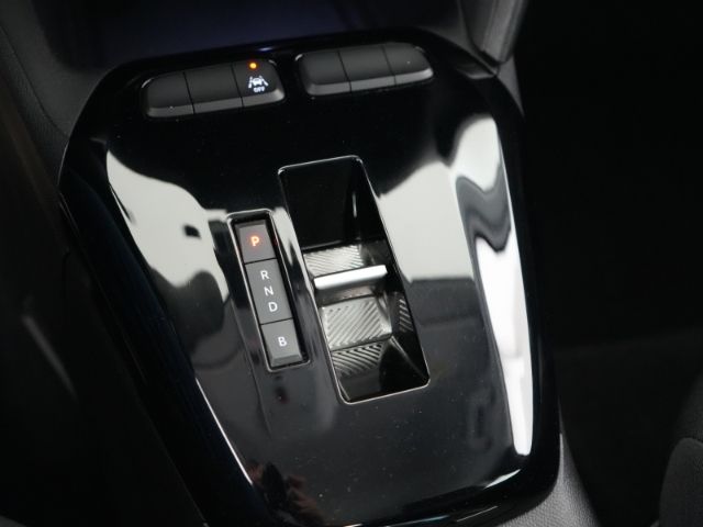 Corsa-e F EDITION 50kWH AT+KEYLESS+KLIMAAUTOMATI