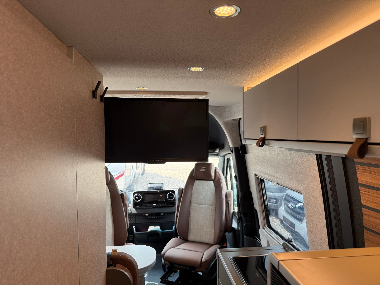 Fahrzeugabbildung HYMER / ERIBA / HYMERCAR Grand Canyon S - MB 600 - 4x4 - 2025