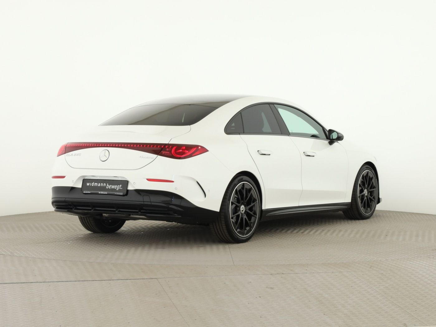 Mercedes-Benz CLA 220 4MATIC AMG Pano AHK Night HUD Burmester foto 6