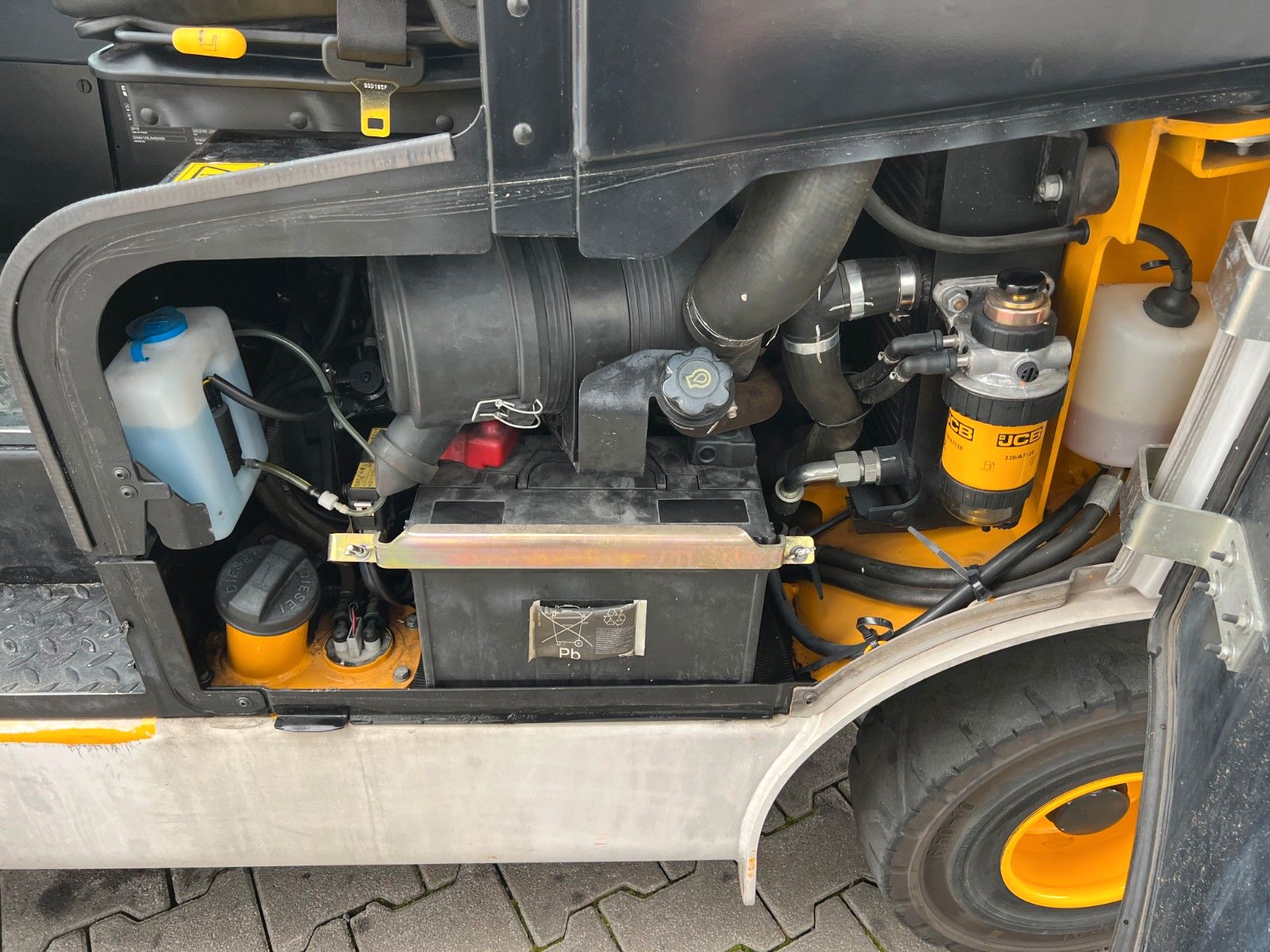 Fahrzeugabbildung JCB TLT 30D 2WD / nur 1.948h!