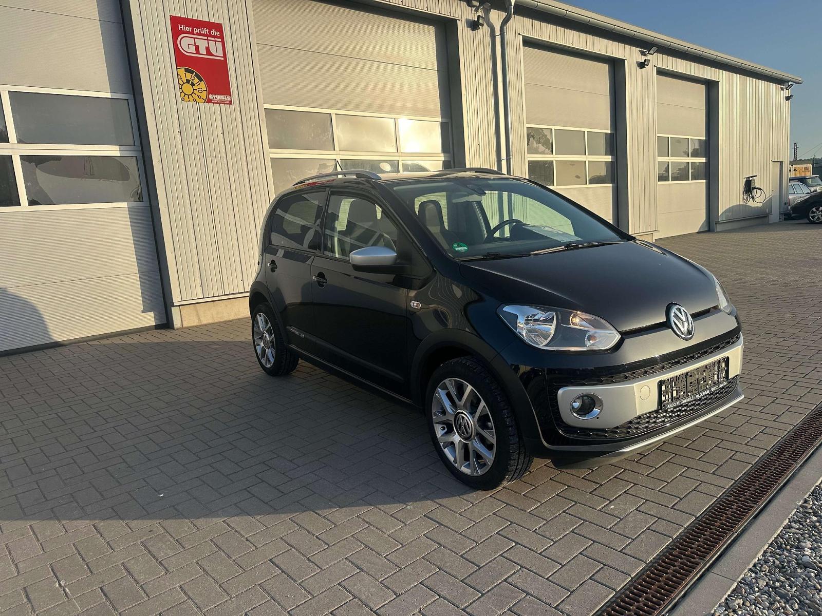 Volkswagen up  cross up 