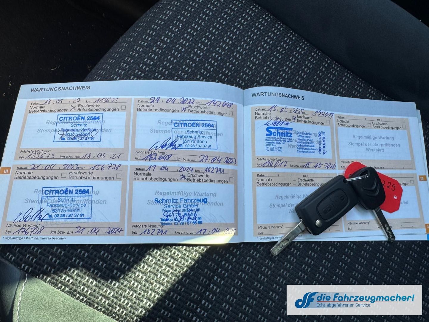 Fahrzeugabbildung Citroën C3 Picasso Exclusive 1,6HDi Pano TÜV 05/27 *EXPO