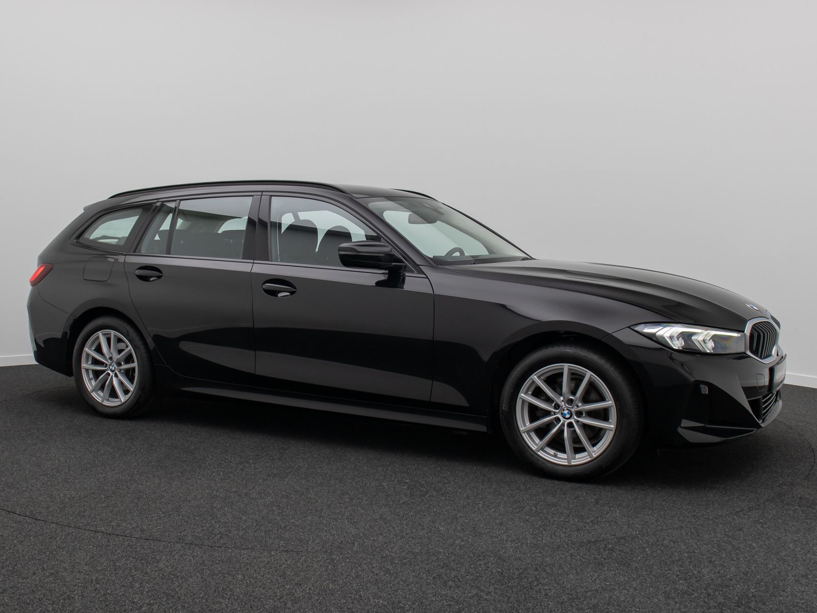 Fahrzeugabbildung BMW 318i Widscreen DAB Memory PDC GeschwindigReg