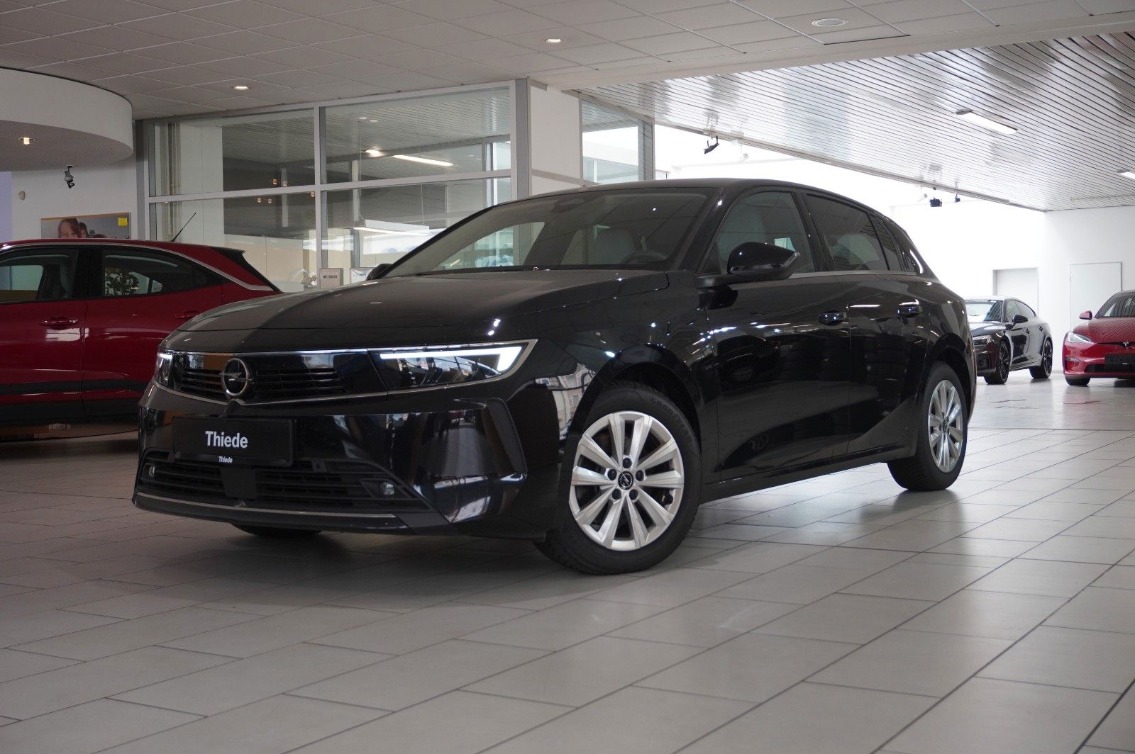 Fahrzeugabbildung Opel Astra L Lim. 1.5D ELEGANCE NAVI/LED/KAMERA/SPORT