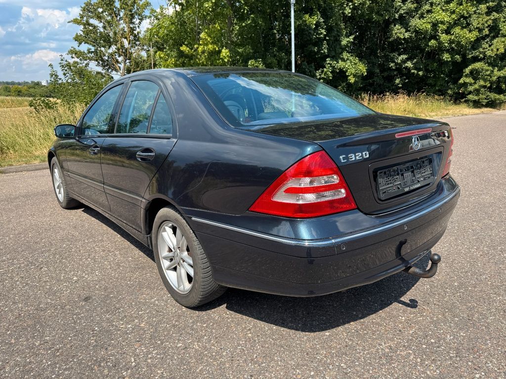 Mercedes-Benz C 320 V6 Automatik Lim.,Klima,Leder,AHK,Sitzhzg