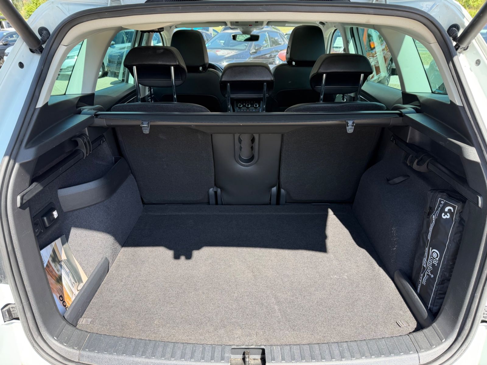 Fahrzeugabbildung SKODA Karoq 2.0 TDI Style°4x4°AHK°DSG°Pano°LED°Kamera°