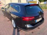 Volkswagen Passat 2.0 TDI SCR 140kW DSG Highline Varian... - VW Passat Gebrauchtwagen in Mainz