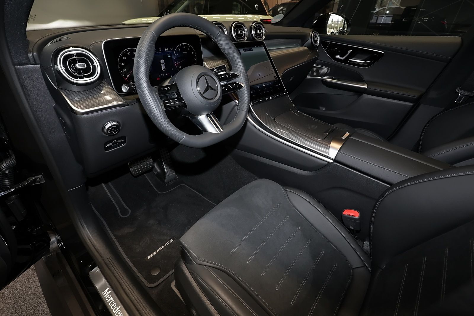 Mercedes-Benz GLC 300 4M Coupé AMG MBUX+360°+DIG-LED+Pano+AHK foto 9