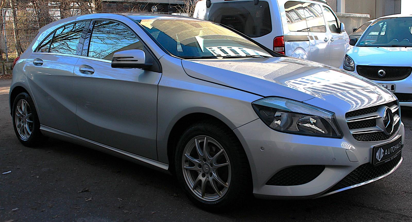 Mercedes-Benz A 180 *URBAN* AUTOMATIK* PDC* TEILLEDER*