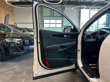 Kia Sorento*SitzBelüftung*Pano*ACC*Memory*BI-Xenon*