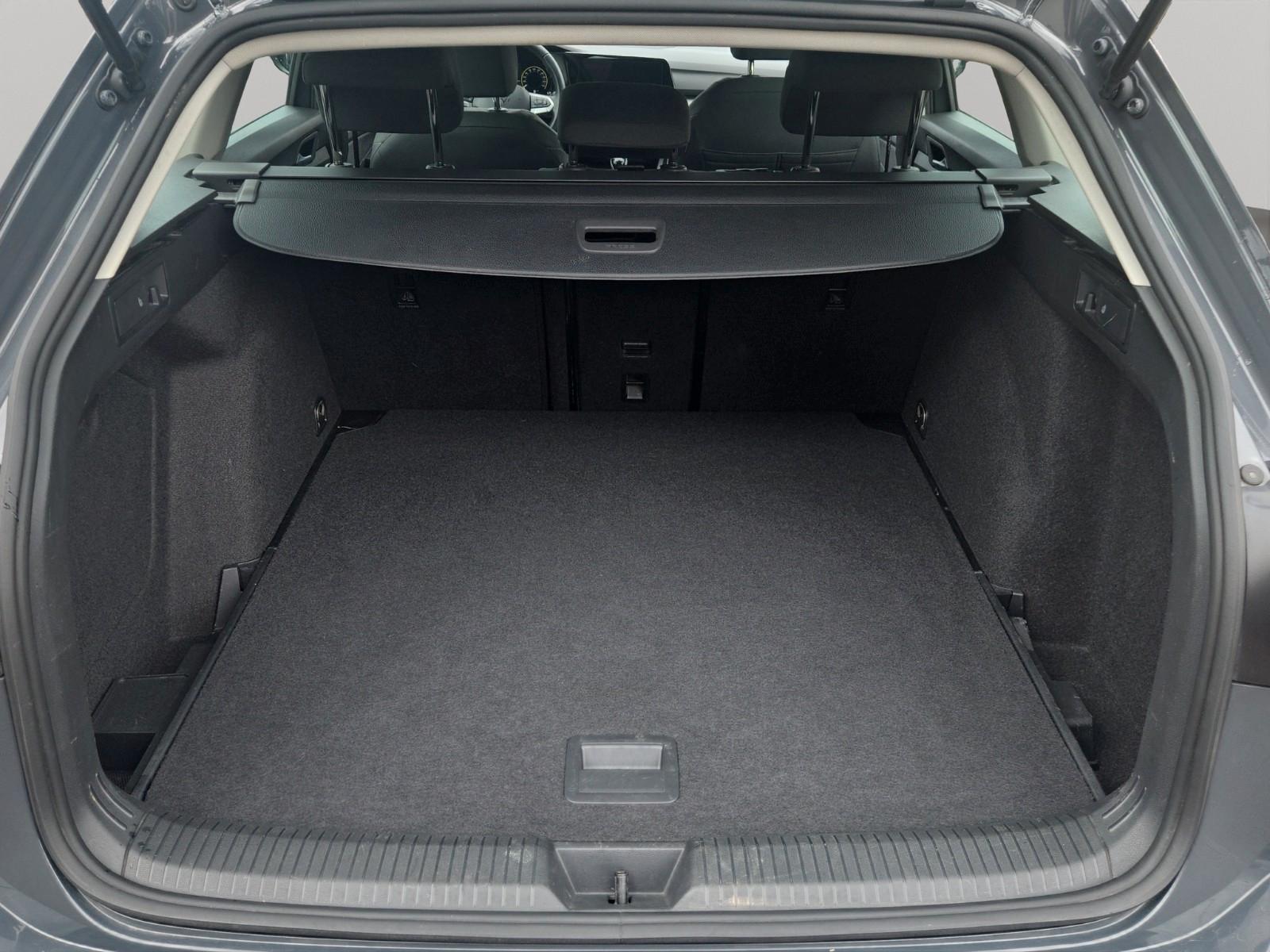 Volkswagen Golf VIII Var Life*VIRTUAL*KAMERA*LED*AHK*ACC, миниатюра 18
