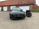 Mercedes-Benz E 220 dT AMG Burmester Pano AHK 8-Fach 20'