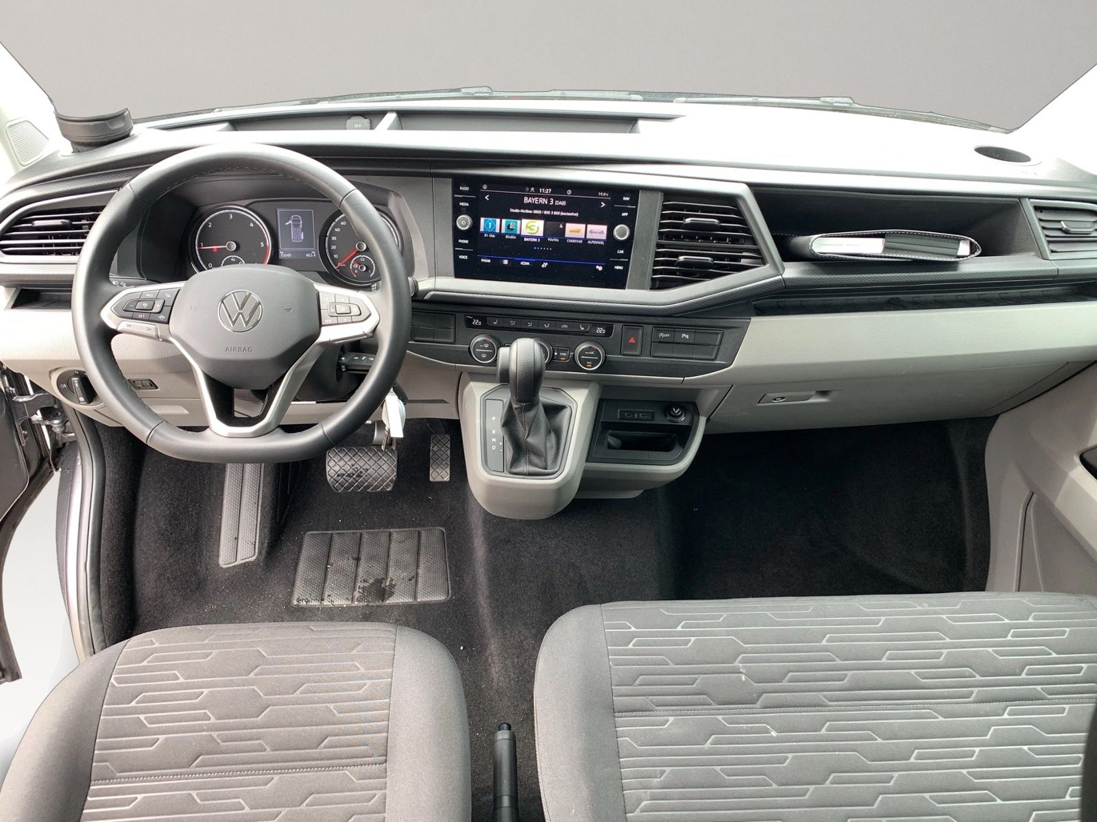 T6.1 Caravelle Comfortline lang 2.0 TDI, AHK, Na