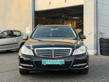 Mercedes-Benz C 180 C T-Modell C 180 T CGI BlueEfficiency - Mercedes-Benz C 180 mit Benzin-Antrieb: Schiebedach, Kombi