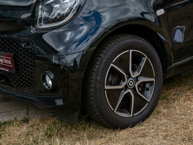 Smart EQ fortwo LAST ONE Exclusive Black imagem 3