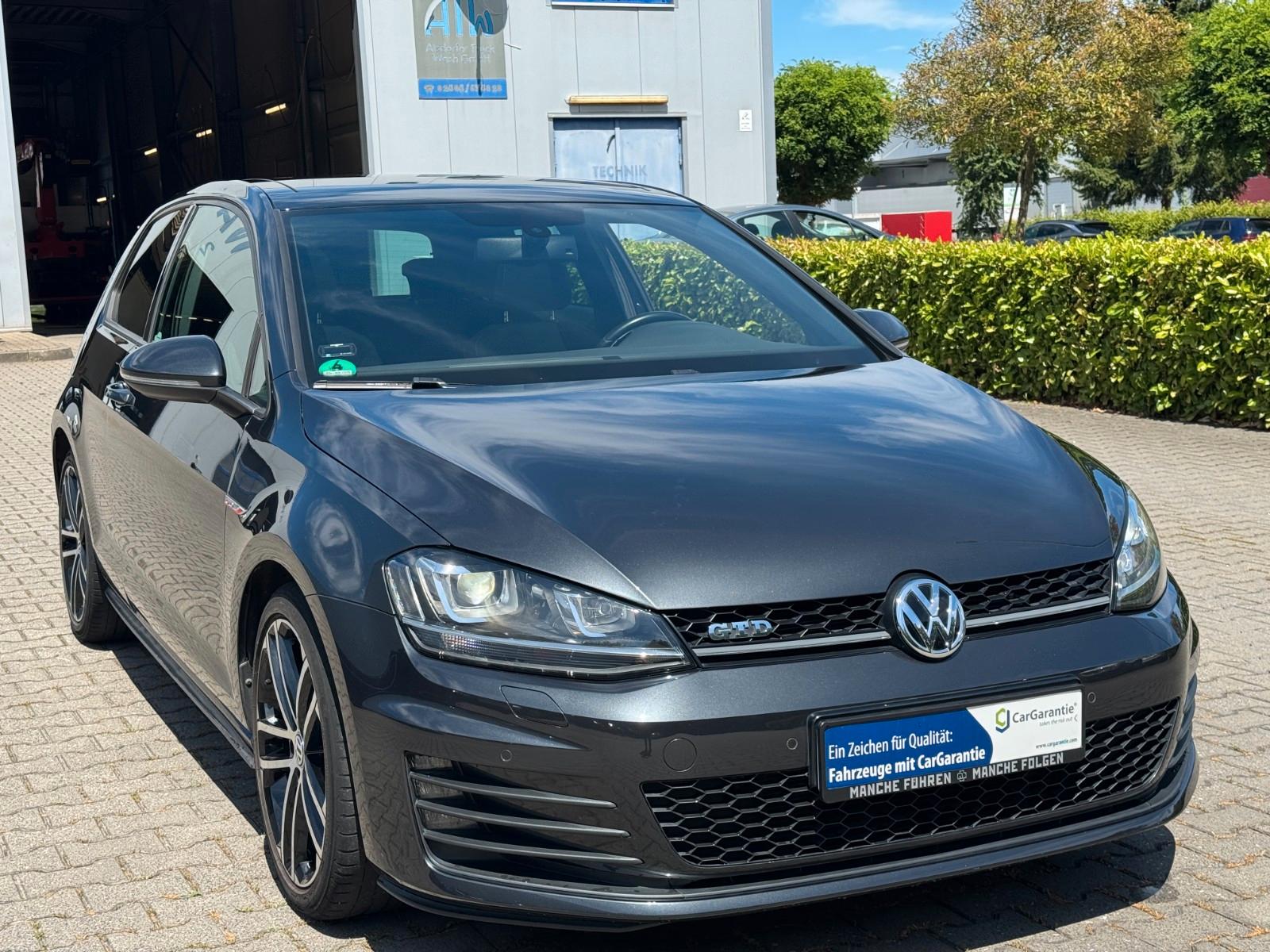 Volkswagen Golf VII Lim. GTD BMT Garantie *Pano *Sportpaket
