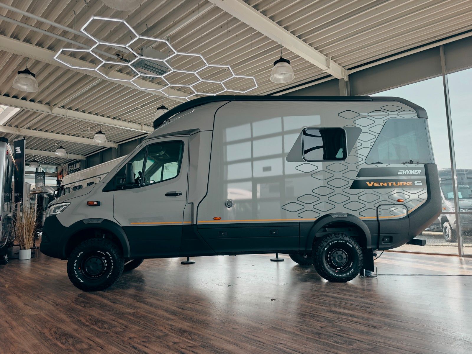 Fahrzeugabbildung HYMER / ERIBA / HYMERCAR VENTURE S 4x4 - NEU! MODELL 2026