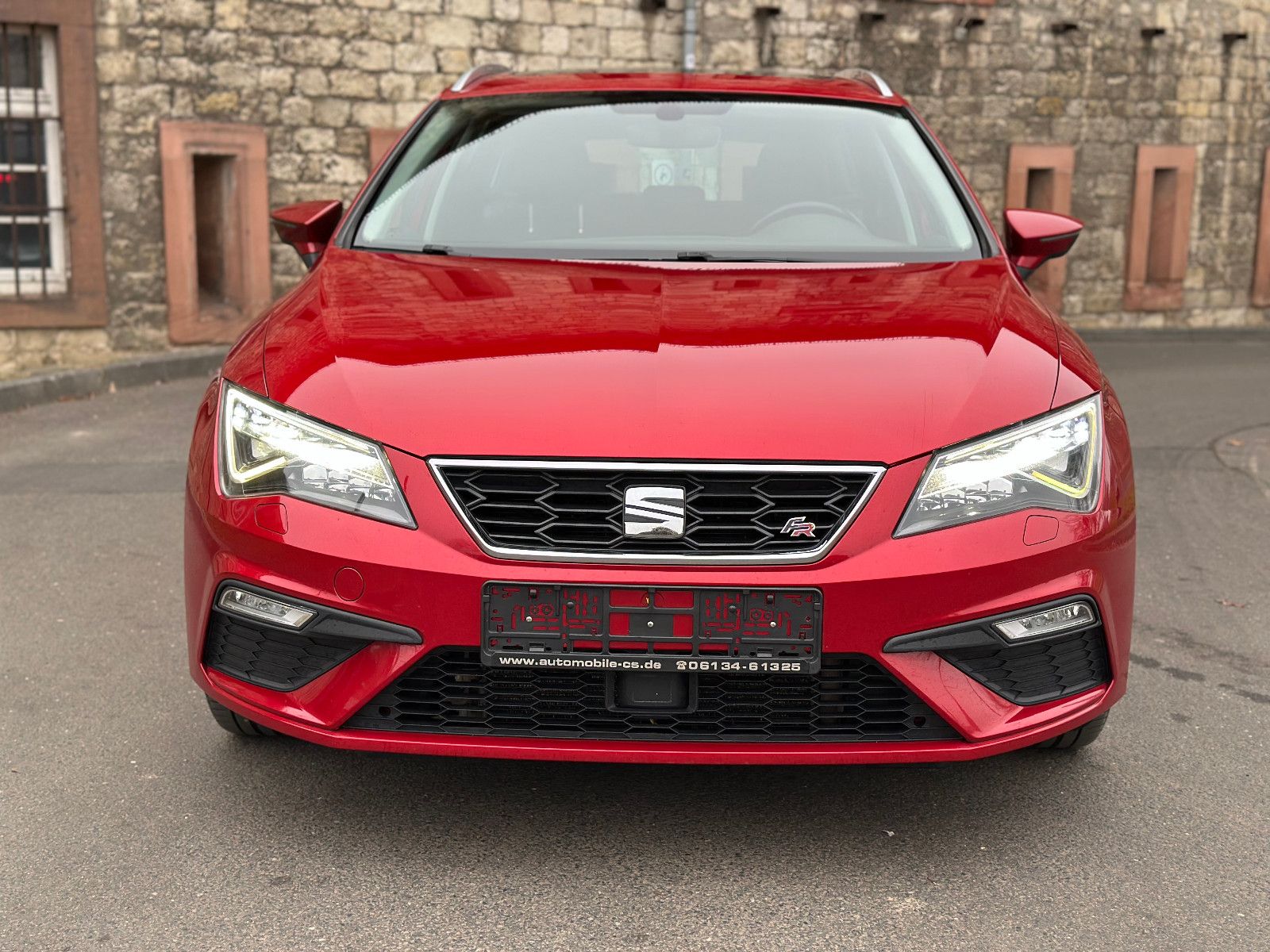 Fahrzeugabbildung SEAT LEON ST FR*PANORAMA+LED+NAVI+184 PS*