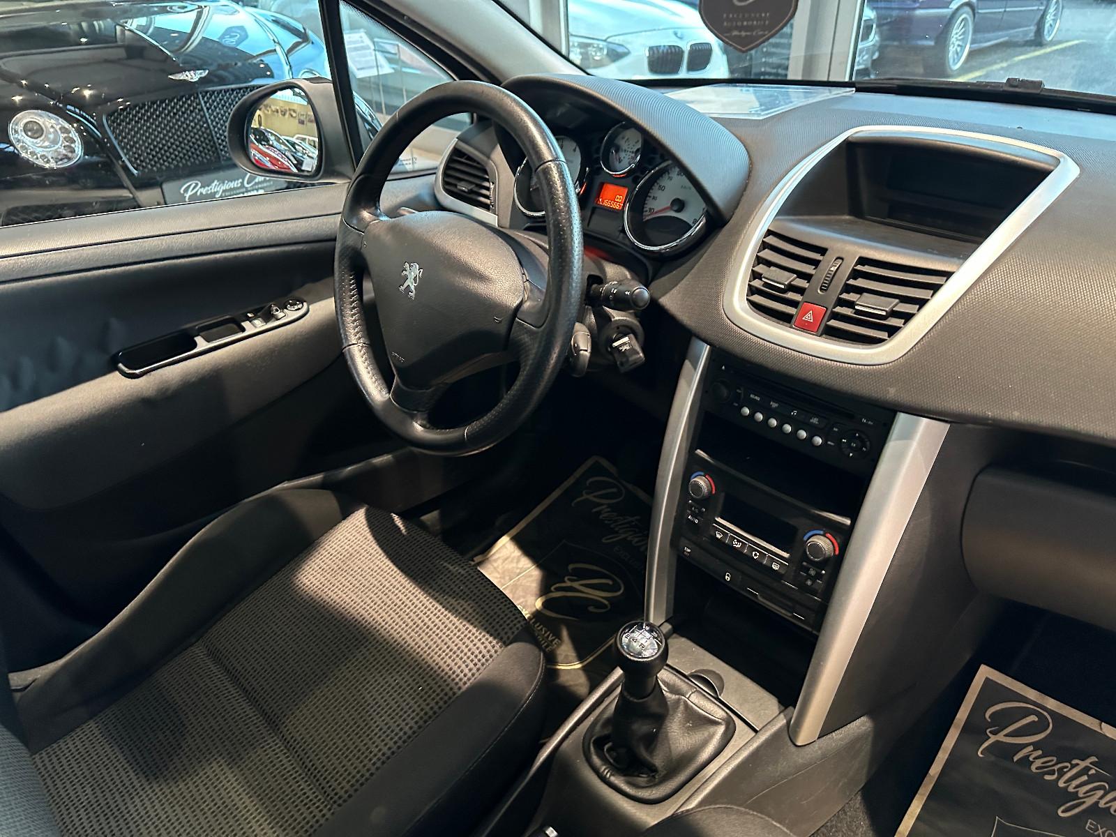 Peugeot 207 2010 — photo 10