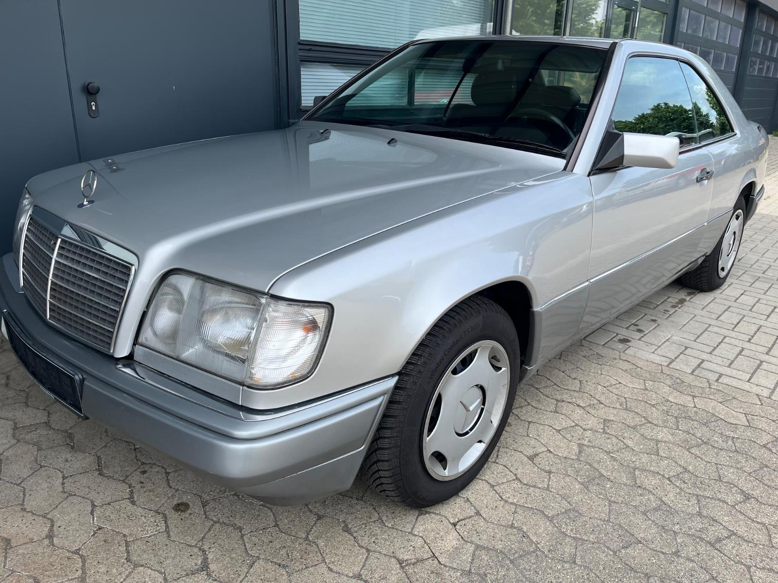 Mercedes-Benz E 220 124 Leder SHZ Schiebedach Automatik