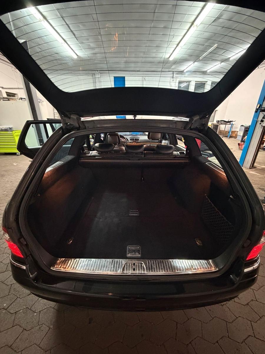 Mercedes-Benz E220 2007 — photo 10