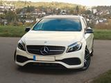 Mercedes-Benz 200d mit AMG-Line und Nightpaket | 8fach Bereift - Mercedes-Benz 200: Kombi, B