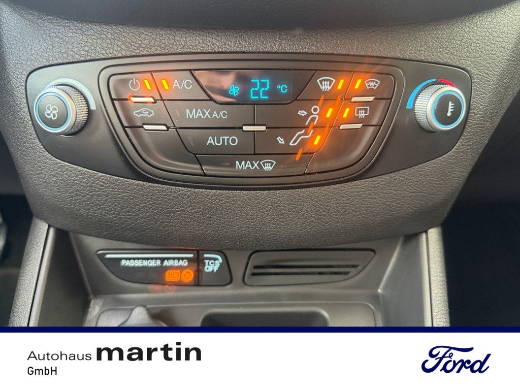 Fahrzeugabbildung Ford Tourneo Courier 1.0 Titanium KAMERA NAVI FACEL.