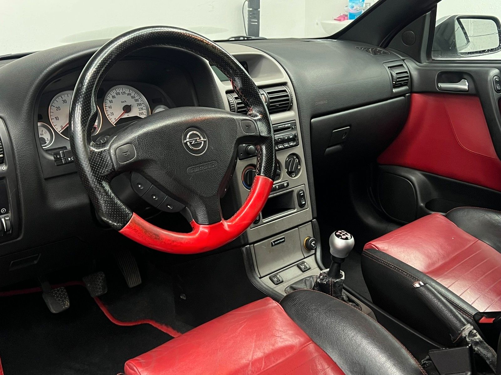 Fahrzeugabbildung Opel Astra G Cabrio 2.0 Turbo/SHZ/KLIMA/LINEA ROSSA