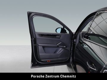 Porsche Cayenne - 10